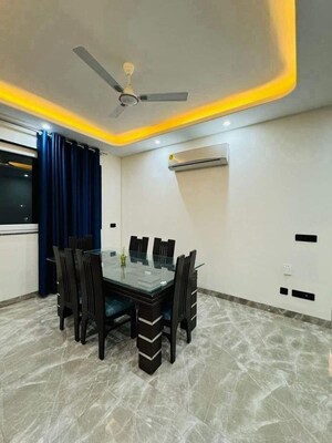 Team Area in 3 BHK Builder Floor at Medi City – for Rent