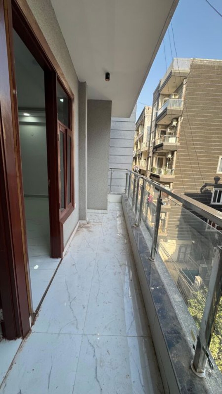 Balcony, chattarpur 3 Bedroom 1300 Sq.Ft. Apartment In Chattarpur Delhi 10326023