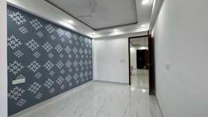 Room in 3 BHK Apartment at Chattarpur – for Rent