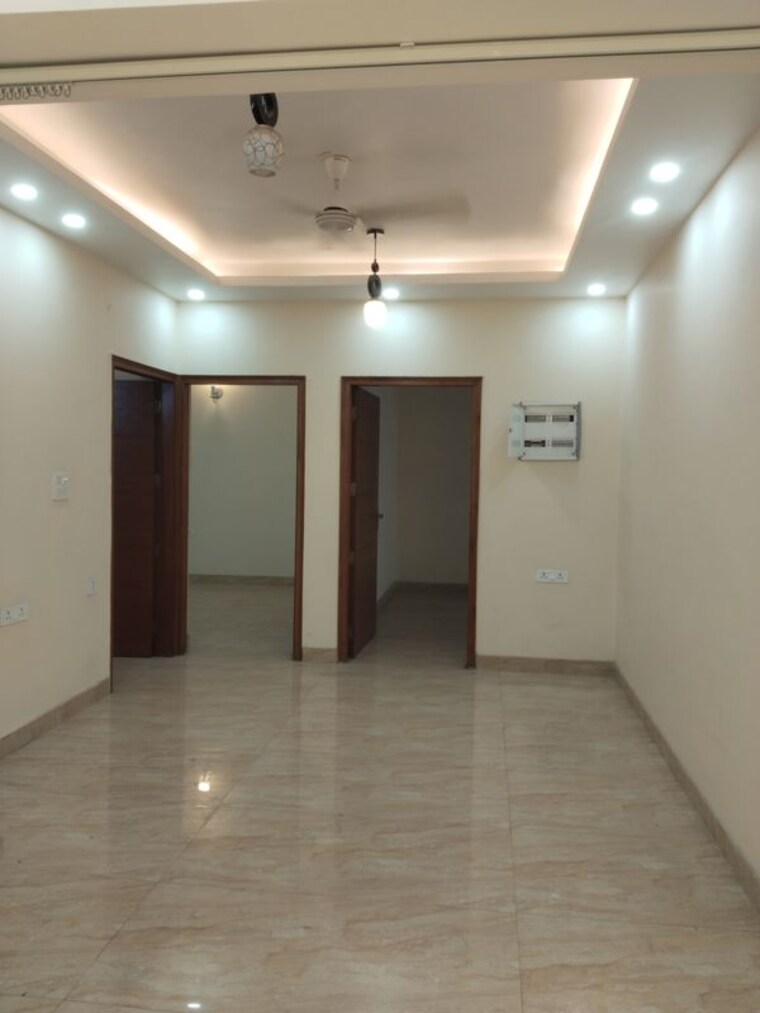 Room, sarita vihar 3 Bedroom 1800 Sq.Ft. Builder Floor In Sarita Vihar Delhi 10326005