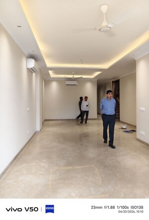 Room in 3 BHK Builder Floor at Greater Kailash I – for Sale