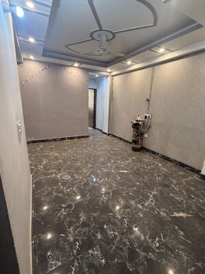 Room in 3 BHK Apartment at Hindon Vihar, Sector 49 – for Rent