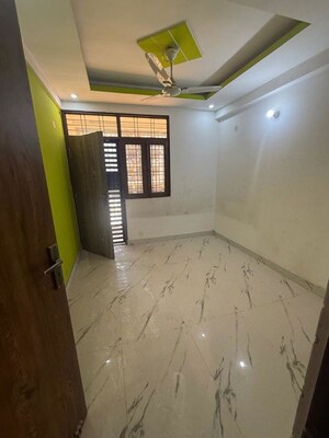 Building Lobby in 3 BHK Apartment at Hindon Vihar, Sector 49 – for Rent