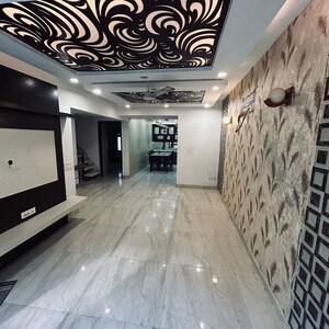 4 BHK Apartment For Sale in Mayur Vihar