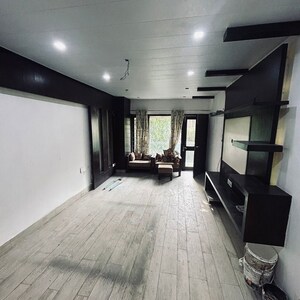 Bedroom in 4 BHK Apartment at Mayur Vihar – for Sale