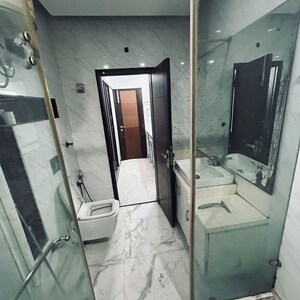 Bathroom in 4 BHK Apartment at Mayur Vihar – for Sale
