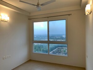 Room in 3 BHK Apartment at Bhartiya Nikoo Homes, Thanisandra Main Road – for Rent