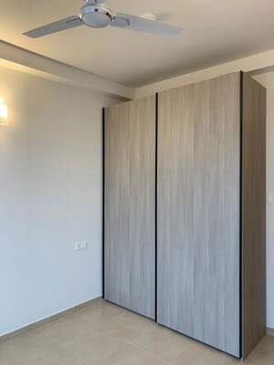 Room in 3 BHK Apartment at Bhartiya Nikoo Homes, Thanisandra Main Road – for Rent