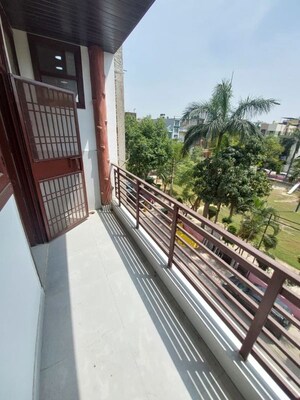 Balcony in 3 BHK Builder Floor at Krishna Kunj Apartments Noida, Sector 73 – for Sale