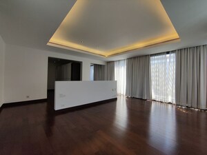 Room in 4 BHK Villa at Prestige Golfshire, Nandi Hills – for Rent