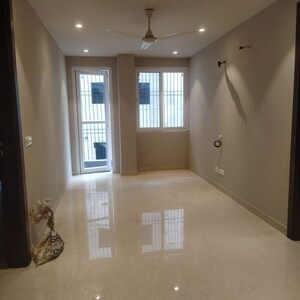 Room in 2 BHK Builder Floor at Chittaranjan Park – for Rent