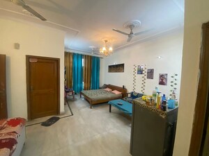 Bedroom in 1 RK Builder Floor at RWA Apartments Sector 39, Sector 39 – for Rent
