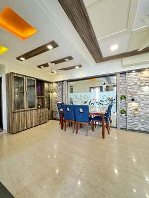Dining area in 2.5 BHK Apartment at Oberoi Realty Woods, Goregaon East – for Rent