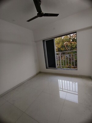 1 BHK Apartment For Rent in Omkar Signet, Malad East