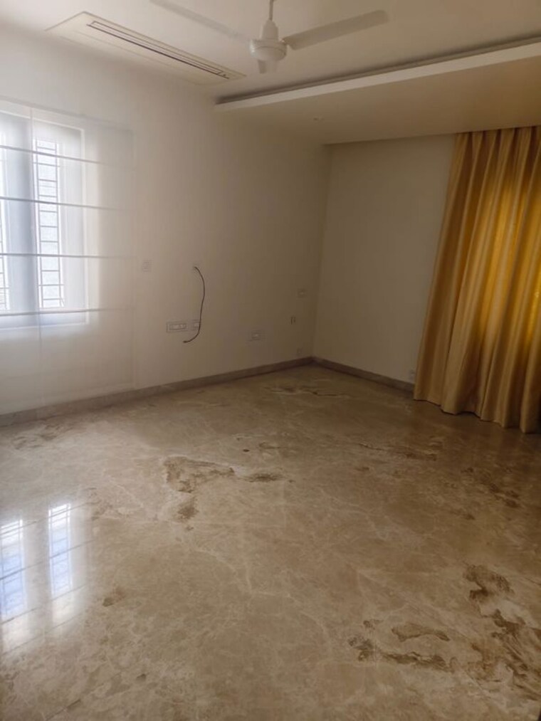Room, sri-sreenivasa-esmeralda-fortune 5 Bedroom 6000 Sq.Ft. Apartment In Kondapur Hyderabad 10326269