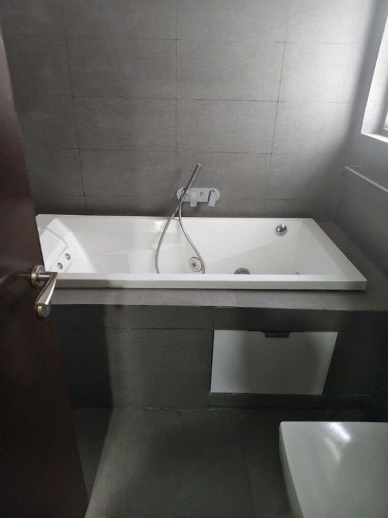 Kitchen, sri-sreenivasa-esmeralda-fortune 5 Bedroom 6000 Sq.Ft. Apartment In Kondapur Hyderabad 10326269