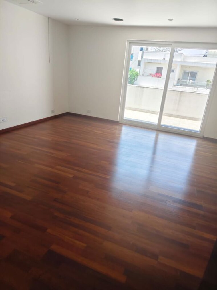 Room, sri-sreenivasa-esmeralda-fortune 5 Bedroom 6000 Sq.Ft. Apartment In Kondapur Hyderabad 10326269