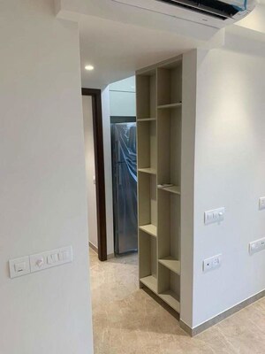 Room in 2 BHK Apartment at Hiranandani Highland, Powai – for Rent