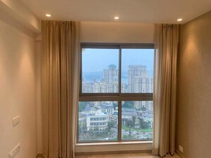 Room in 2 BHK Apartment at Hiranandani Highland, Powai – for Rent