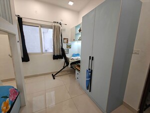 Room in 3 BHK Apartment at Prestige North Point, Kammanahalli – for Rent