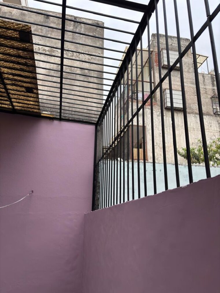 Balcony, sector 39 2 Bedroom 1500 Sq.Ft. Builder Floor In Sector 39 Gurgaon 10326350