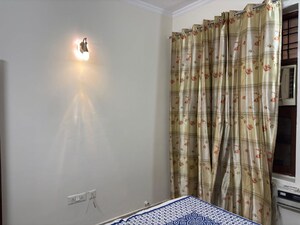 Bedroom in 2 BHK Builder Floor at Sector 39 – for Rent