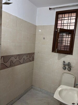 Bathroom in 2 BHK Builder Floor at Sector 39 – for Rent