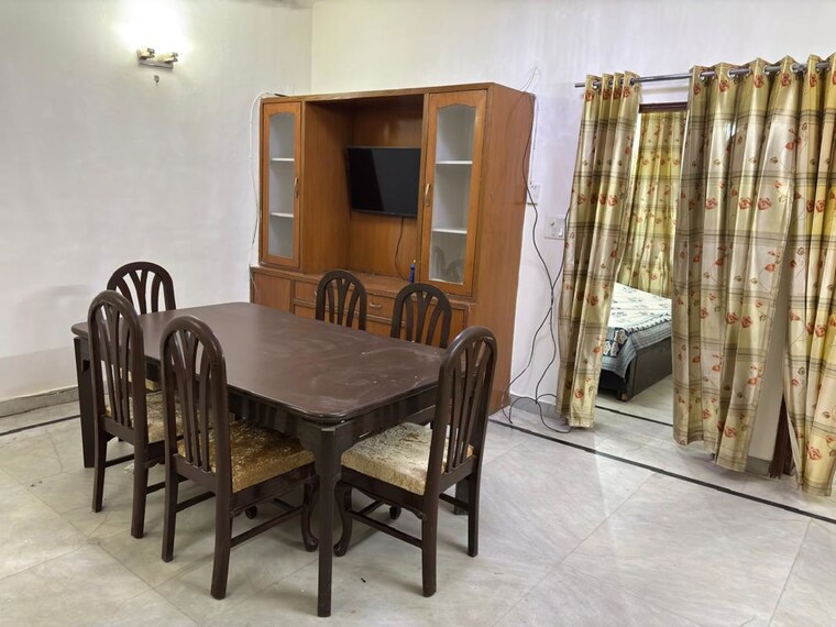 Living Room, sector 39 2 Bedroom 1500 Sq.Ft. Builder Floor In Sector 39 Gurgaon 10326350