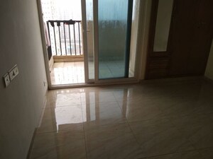 Room in 2 BHK Apartment at Gaur City 2 - 12th Avenue, Sector 16c Greater Noida – for Rent