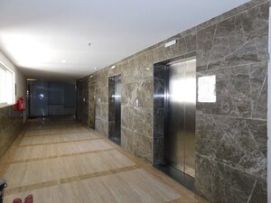 Room in 3 BHK Apartment at Kphb – for Rent