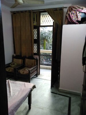 1 BHK Builder Floor – Entrance View at Lajpat Nagar 4 - for Rent