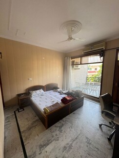 5 BHK + Store Room Independent House For Rent in Sector 2