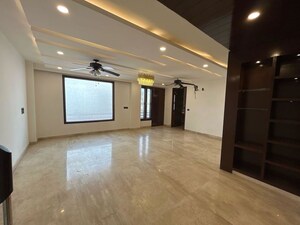 4 BHK Builder Floor For Sale in Sushant Lok Iii