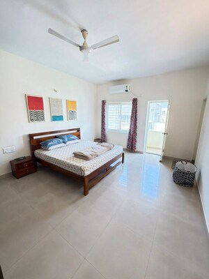 Living Room in 2 BHK Apartment at Indiranagar – for Rent