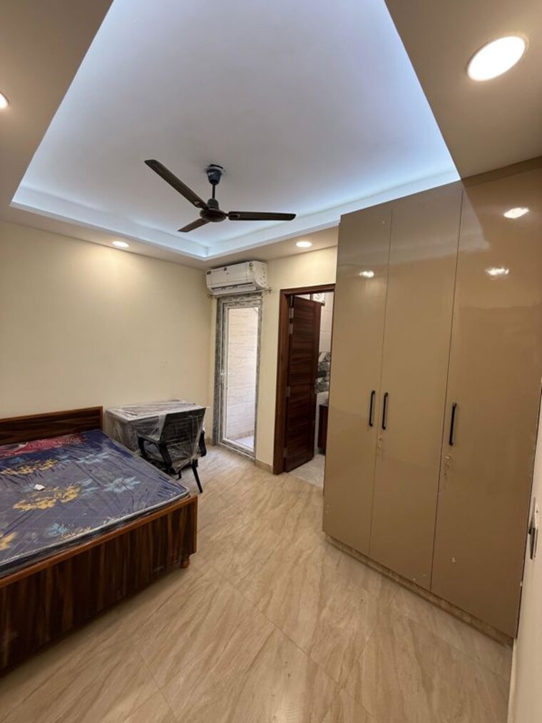 Room, new rajinder nagar 3 Bedroom 2000 Sq.Ft. Independent House In New Rajinder Nagar Delhi 10326680