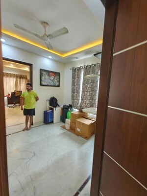 Living Room in 2 BHK Builder Floor at Saurabh Niwas, Sector 40 – for Rent