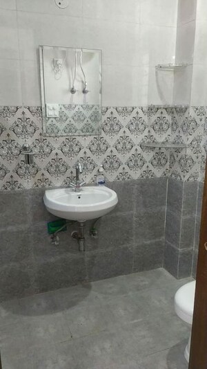 Bathroom in 3 BHK Builder Floor at Huda Staff Colony, Sector 46 – for Rent