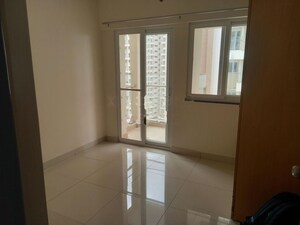 Room in 2 BHK Apartment at Purva Silversands, Mundhwa – for Rent
