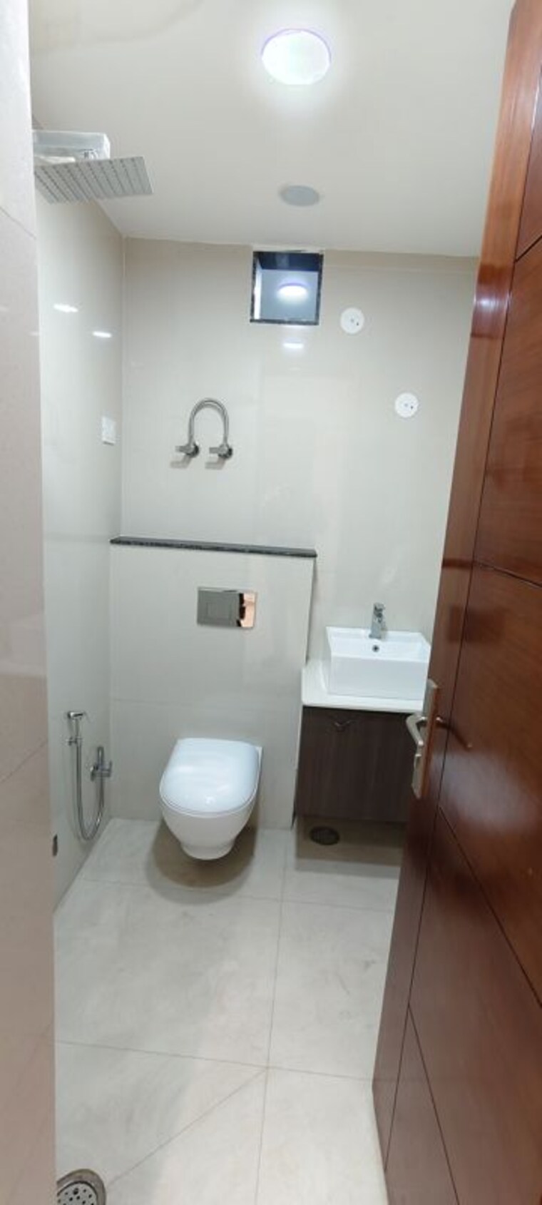 Bathroom, dwarka 3 Bedroom 1000 Sq.Ft. Builder Floor In Dwarka Delhi 10326728