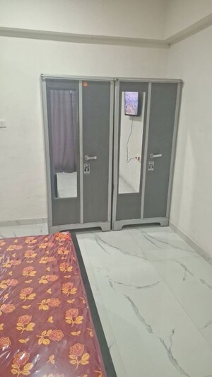 Bedroom in 2 BHK Apartment at Lake avenue CHS, Powai – for Rent