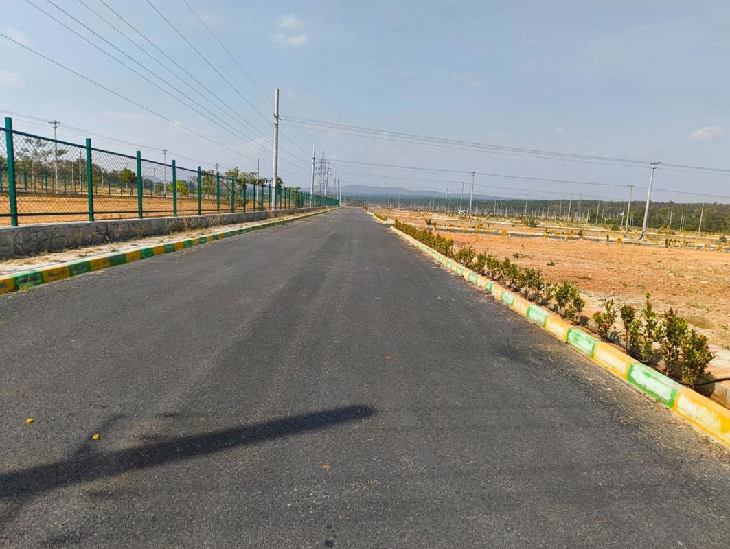Plot For Sale in Sathnur