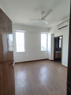 3 BHK Apartment For Sale in Godrej Meridien