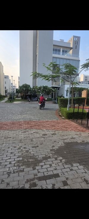 Parking in 4 BHK Villa at Godrej Golf Link Villas, Sector 27 Yamuna Expressway – for Sale