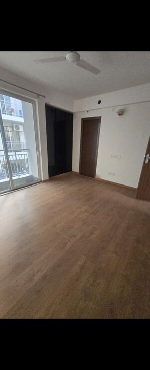 Room in 4 BHK Villa at Godrej Golf Link Villas, Sector 27 Yamuna Expressway – for Sale