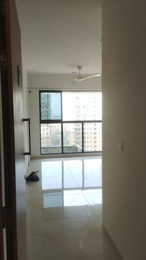 Room in 3 BHK Apartment at Godrej Urban Park, Chandivali – for Rent