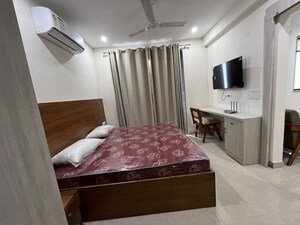 Bedroom in 1 BHK Builder Floor at Sector 42 – for Rent