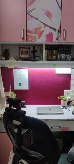 Room in 2 BHK Apartment at Aayush Gulmohar, Chembur – for Rent