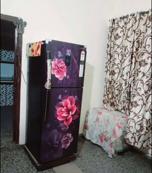 Parking in 2 BHK Builder Floor at Sector 23 – for Rent