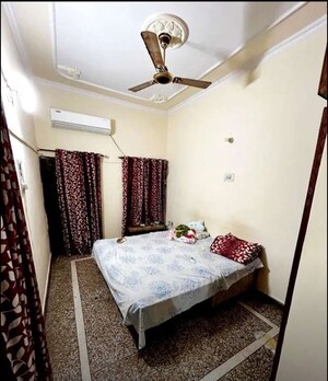 2 BHK Builder Floor For Rent in Sector 23