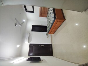 Furnished Amenities in 3 BHK Builder Floor at Lajpat Nagar I – for Rent
